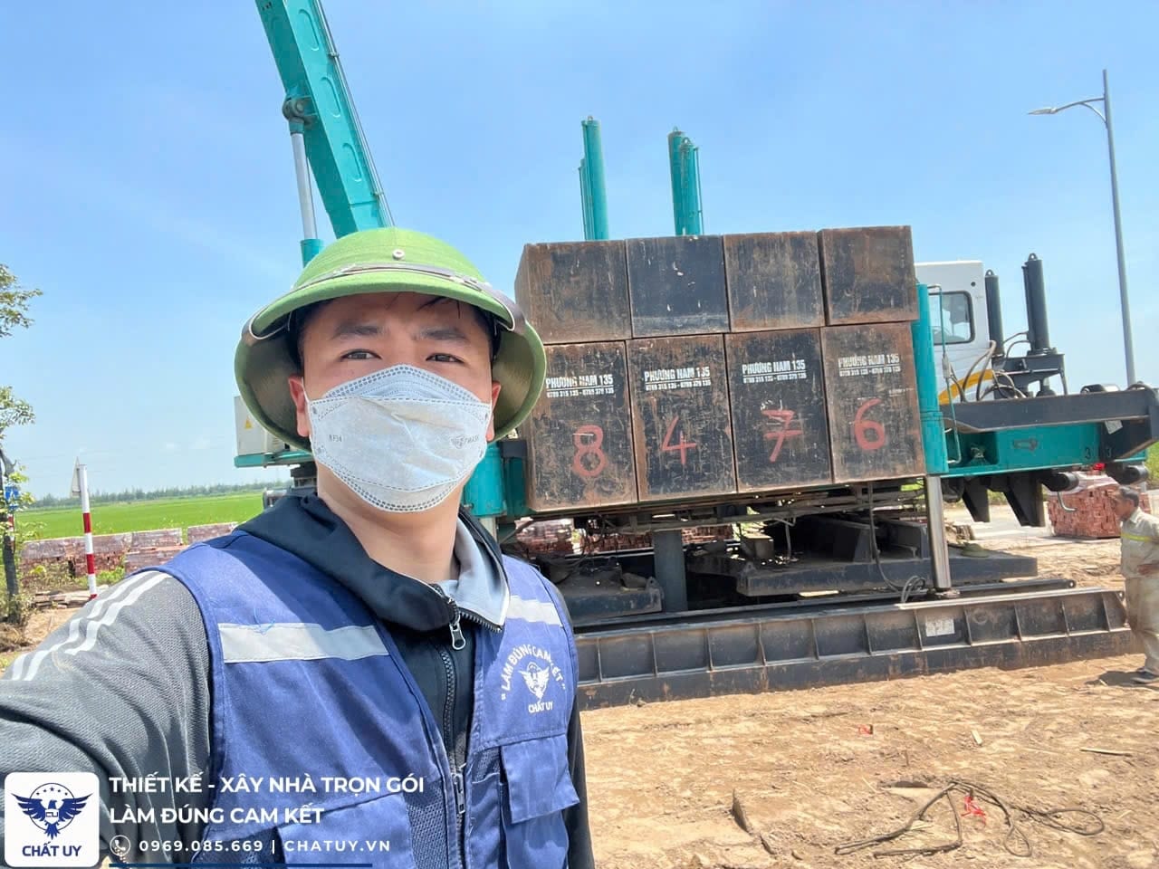 Hình ảnh Chất Uy bắt đầu triển khai dự án, thực hiện thi công phần móng cho nhà phố 4 tầng mái Thái của anh Trung Anh